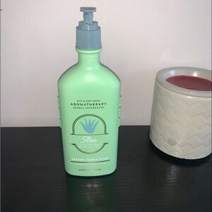 Bath & Body Works Orange & Sandlewood Aromatherapy Lotion - Pump